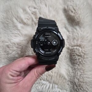 Etevon Watch Black WR30M 320 Gorpcore Outdoors Sporty Athleisure Athletic Street